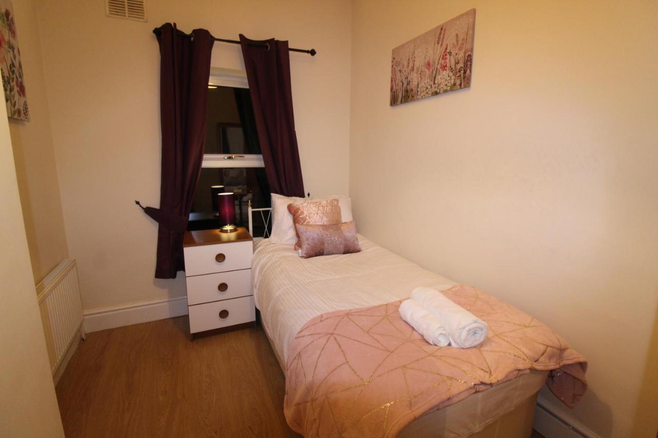 Staveley House Hotel ภายนอก รูปภาพ